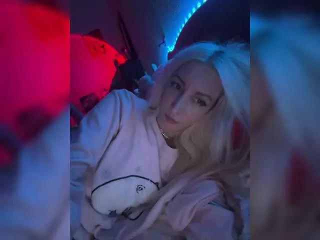 Cosmos13131 on BongaCams 