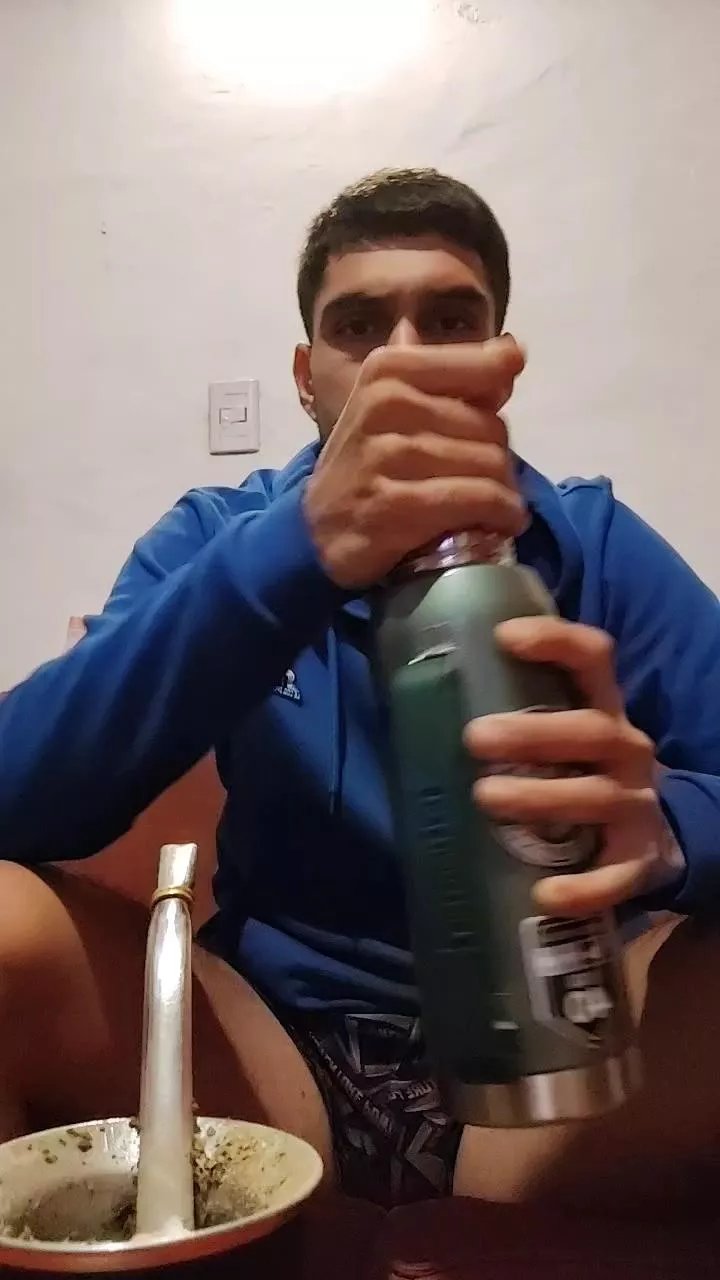 Offline 27431axel on Cam4