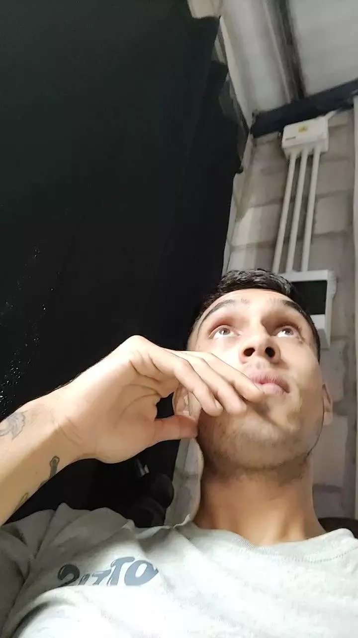 Offline 27431axel on Cam4