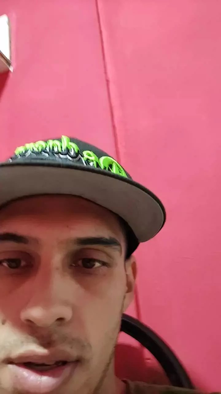 Offline 27431axel on Cam4