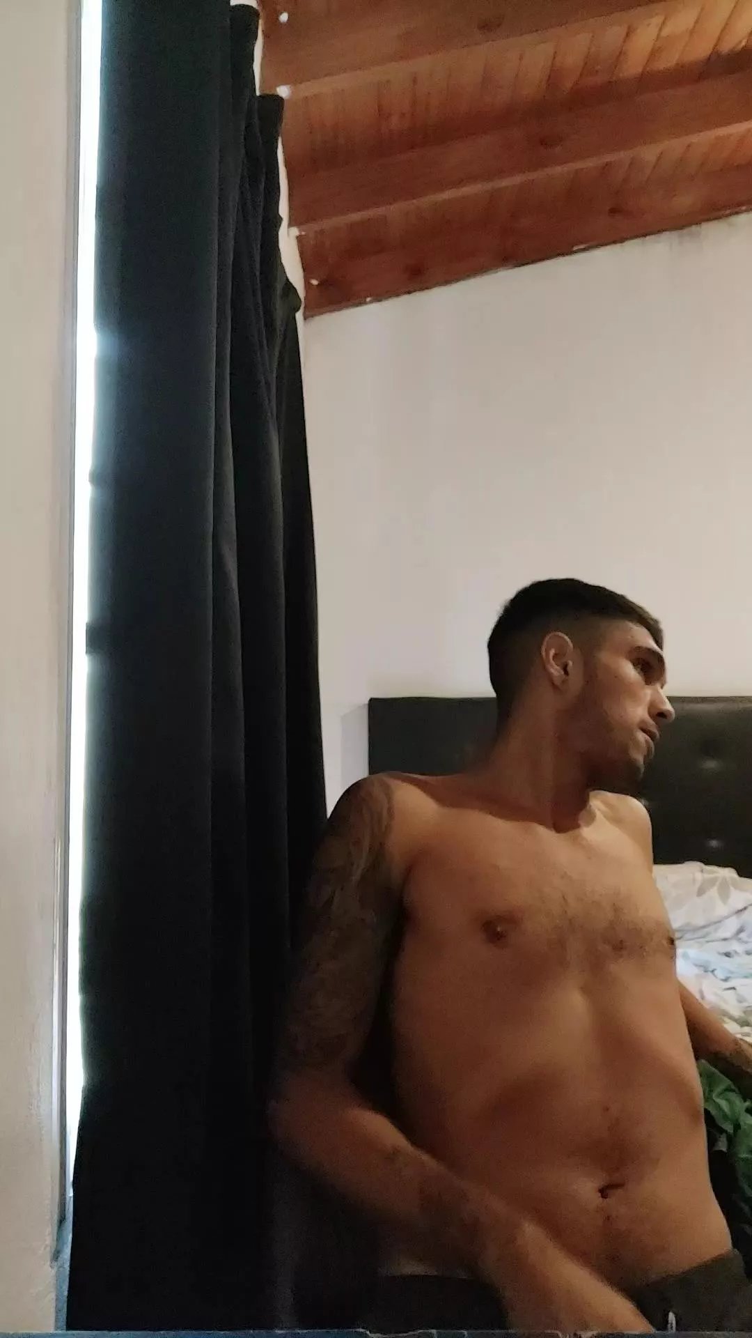 Offline 27431axel on Cam4