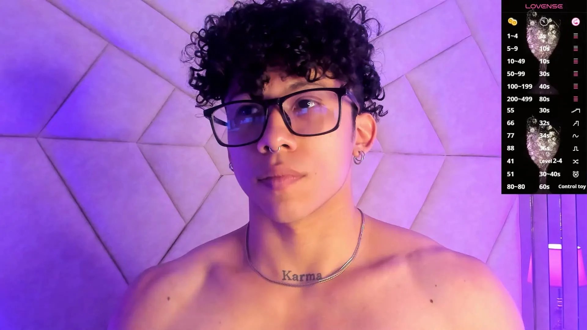 Offline Akaza_ on Cam4