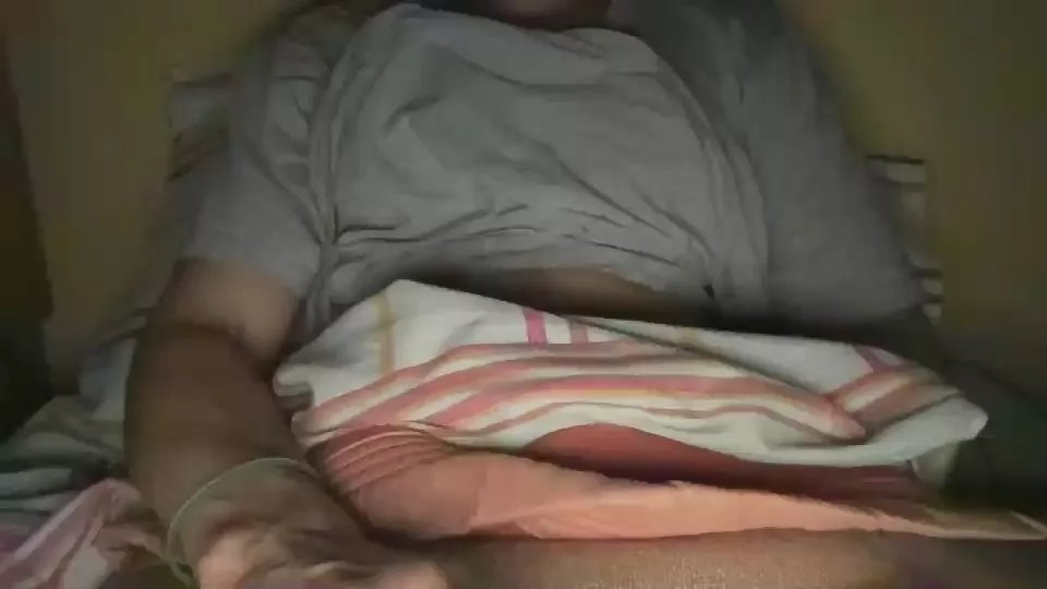 Offline Augustus_16 on Cam4