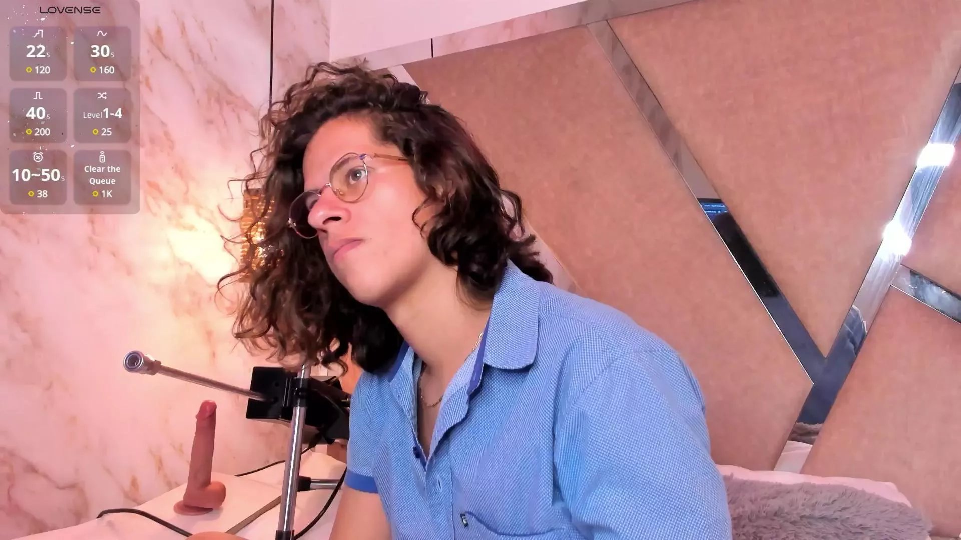 Offline BenjiGlow on Cam4