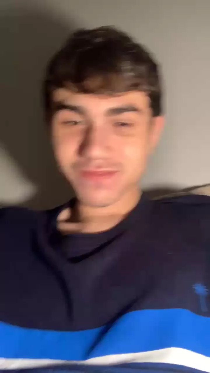 Offline Carioca_Novinho on Cam4