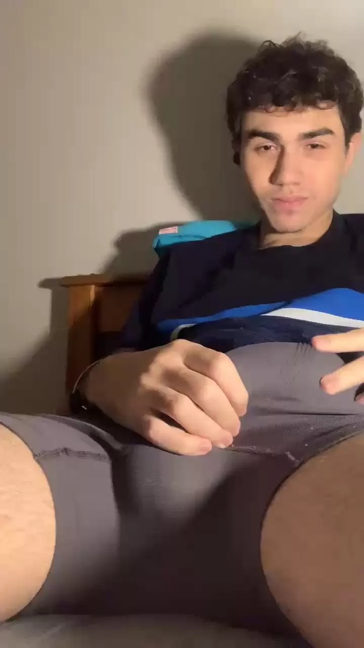 Offline Carioca_Novinho on Cam4