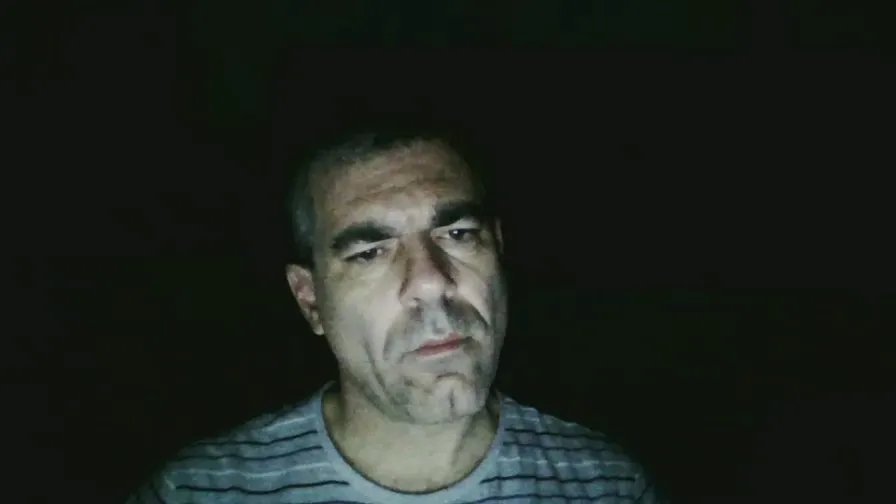 Offline ilmioo21 on Cam4