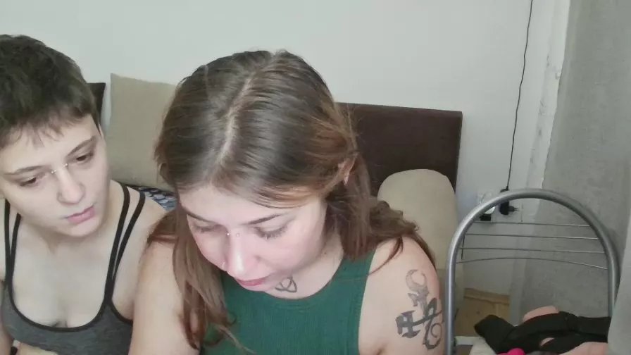 Offline irina420 on Cam4