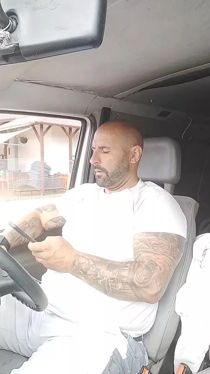 Offline Jack198303 on Cam4