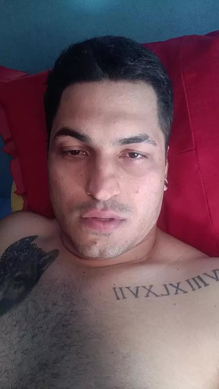 Offline kciam on Cam4