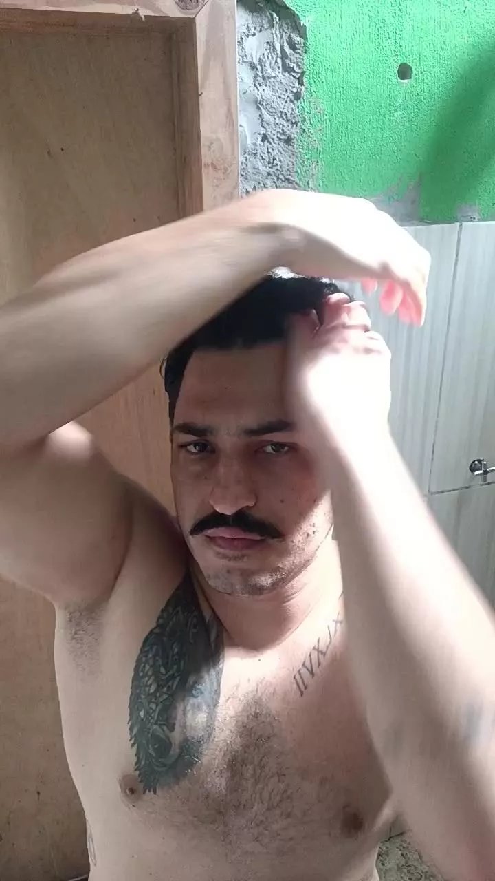 Offline kciam on Cam4