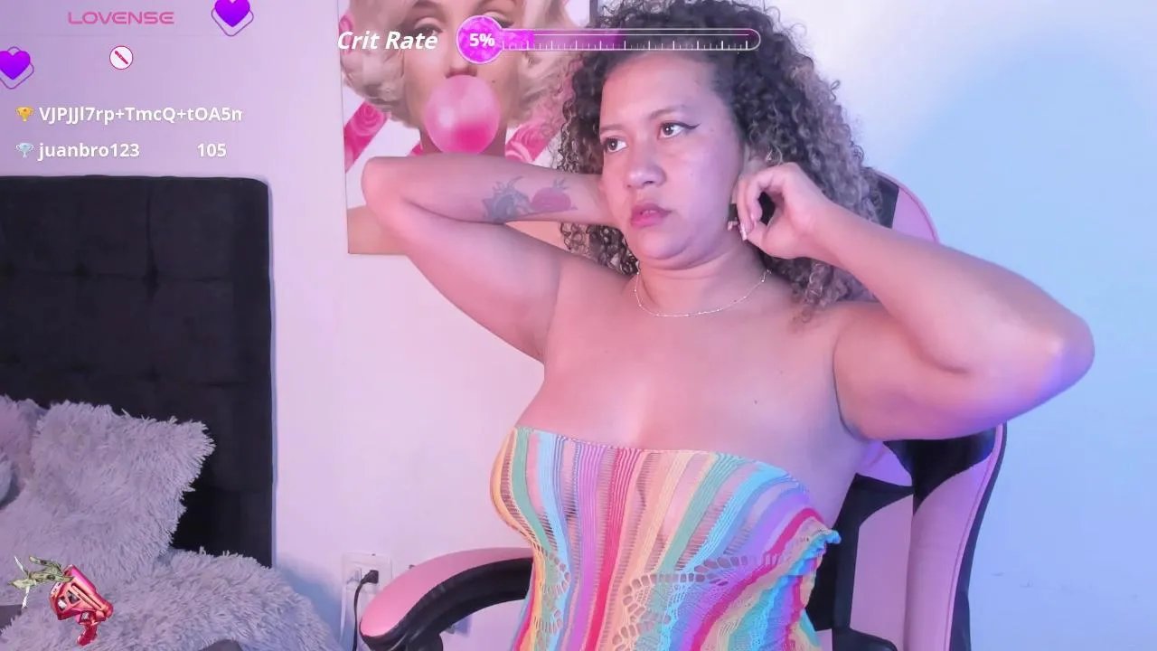 Freechat KeniaThompson01 on Cam4