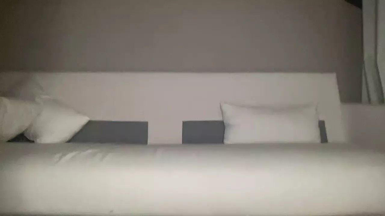 Offline ragazzoxxl on Cam4