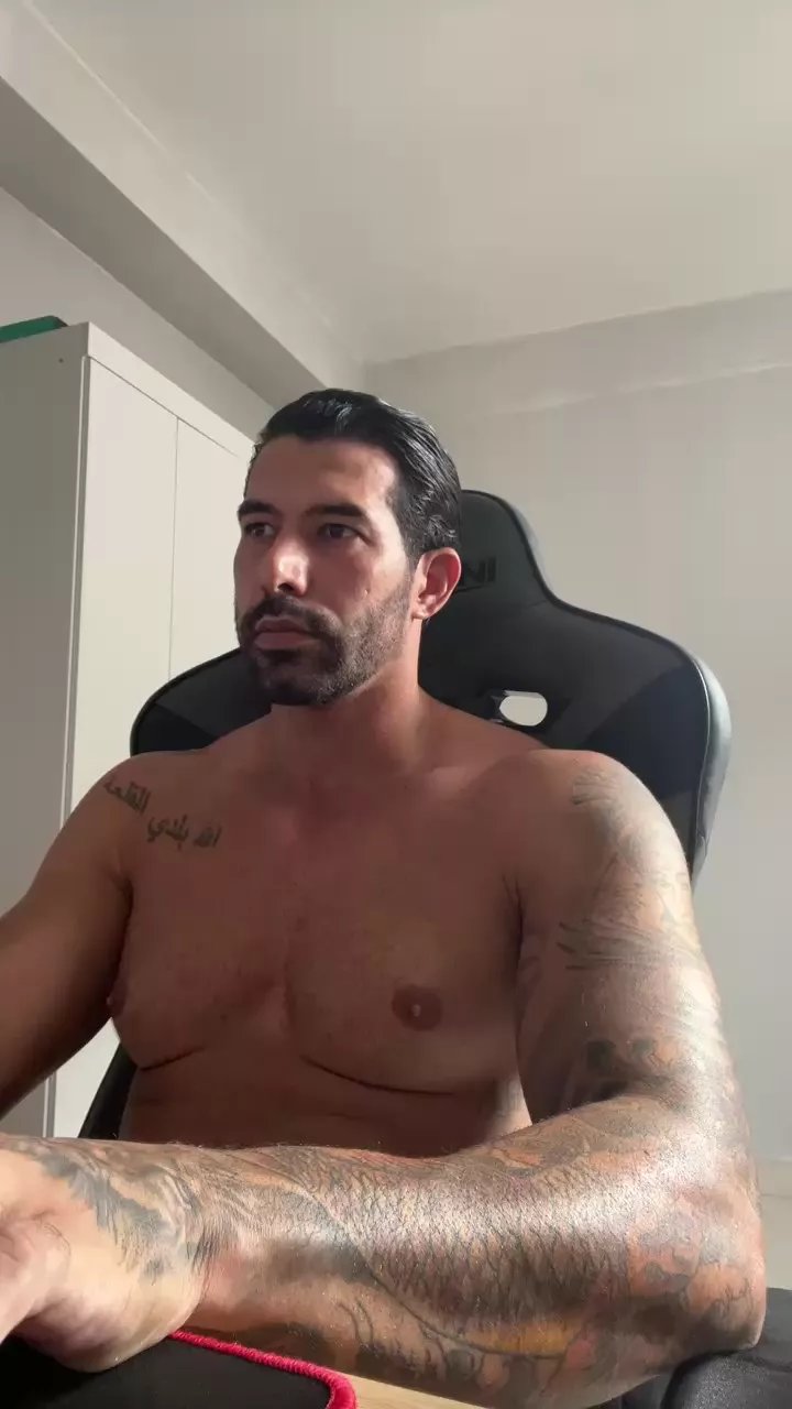 Offline Saradoalto23 on Cam4