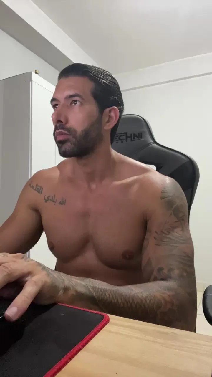 Offline Saradoalto23 on Cam4