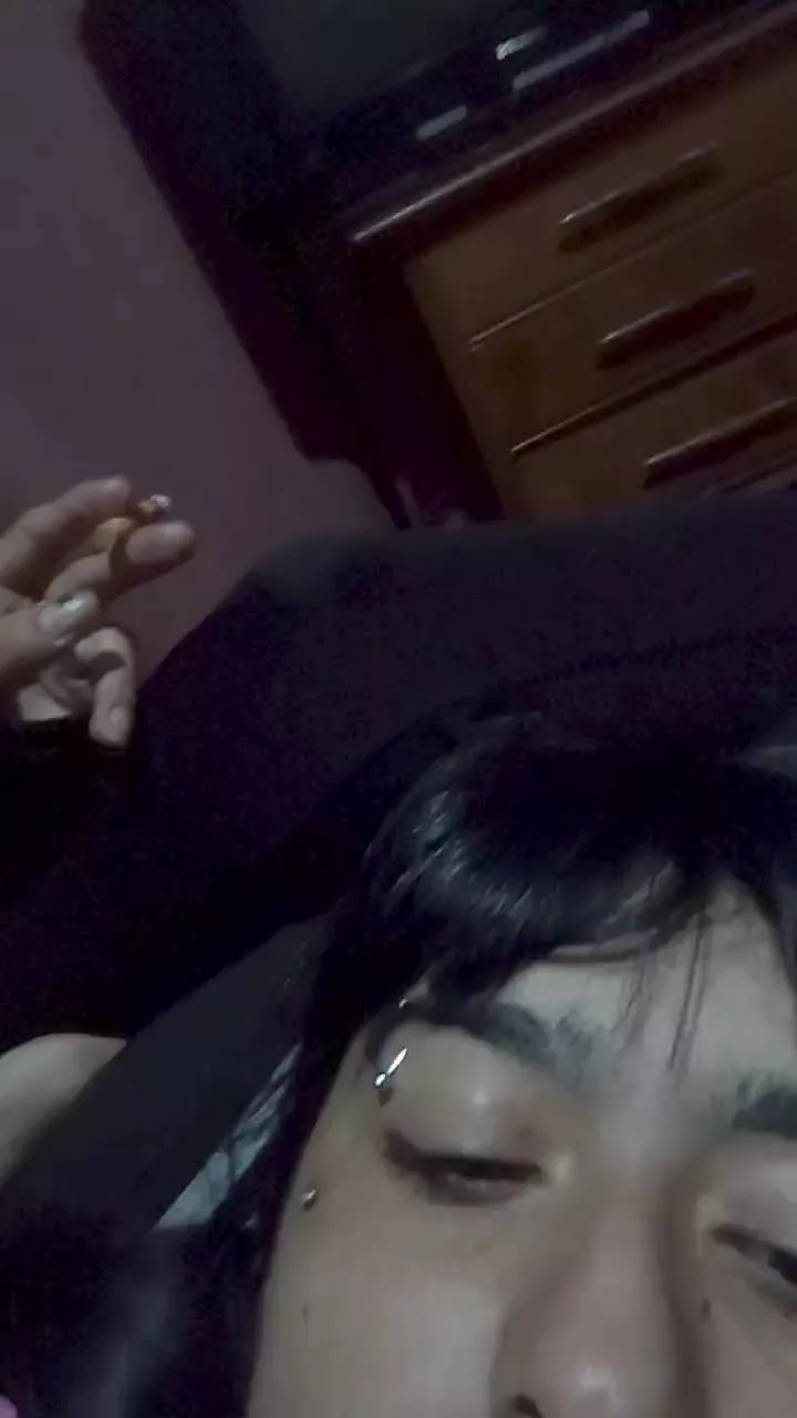 Offline Shaiel24 on Cam4