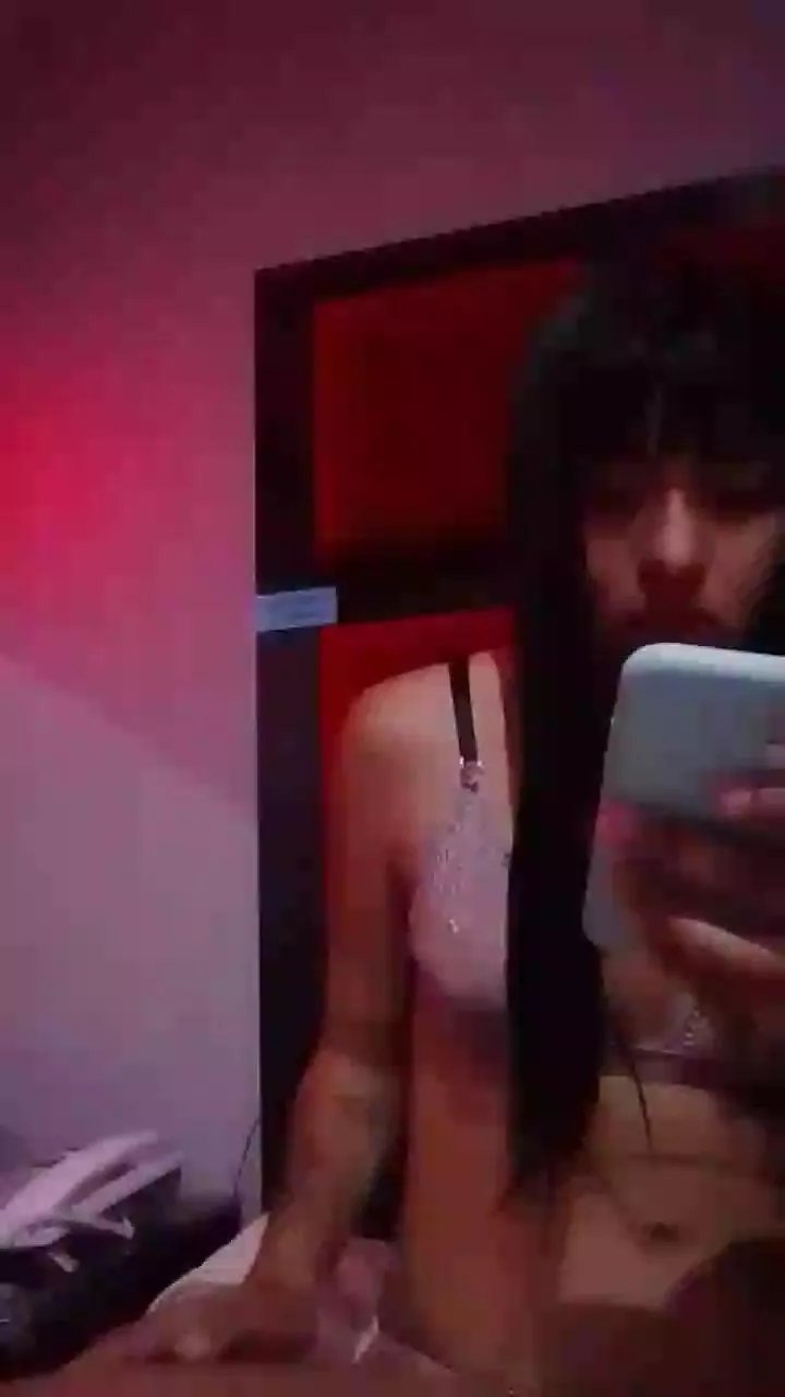 Offline Shaiel24 on Cam4