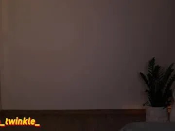 Freechat ella_twinkle on Chaturbate