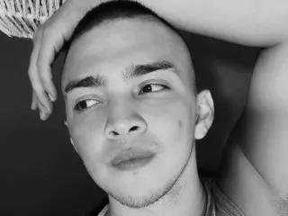 JUANDIAMONDS98 on Streamate 