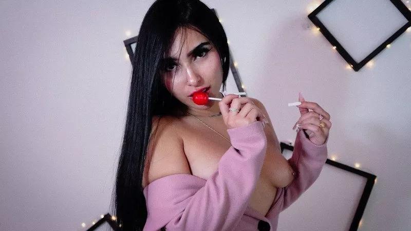 KarolinaHot69 on Streamate 