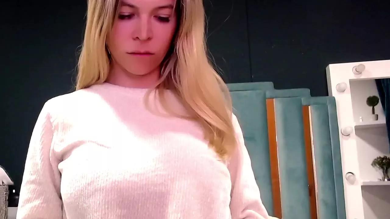 ALESSANDRA_BOYD on Streamray 