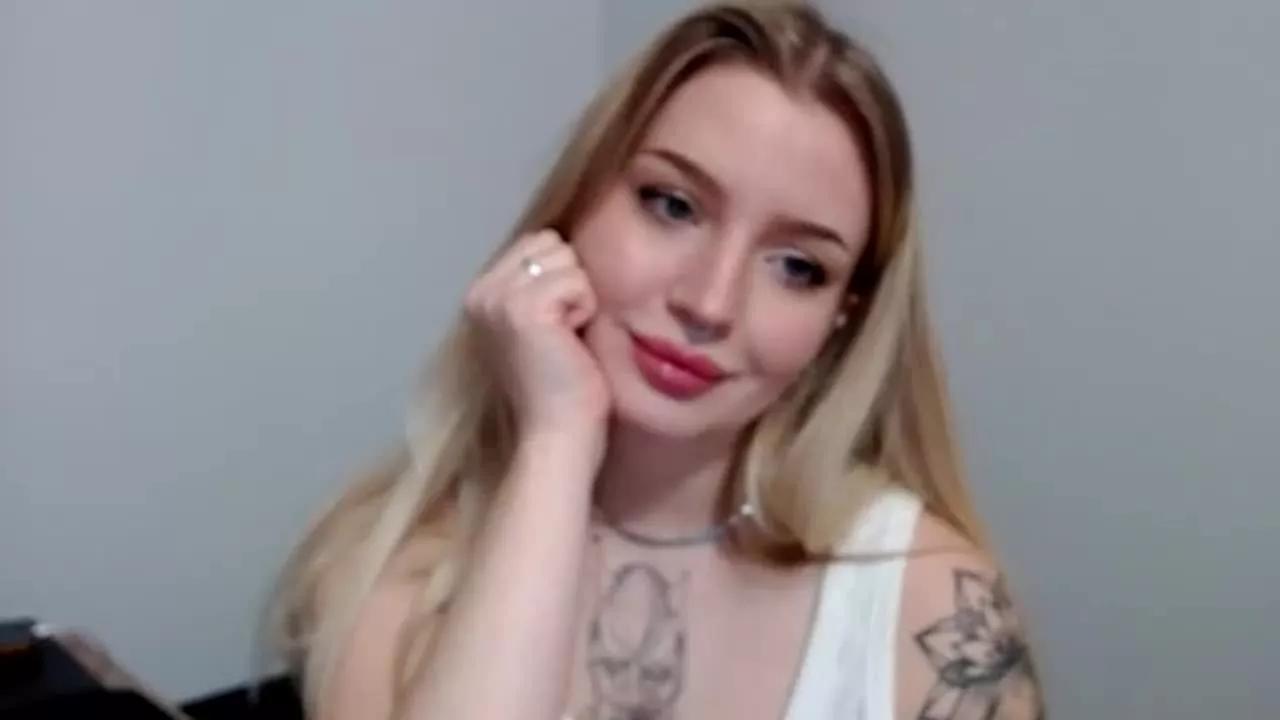 ca_milaLove on Streamray 