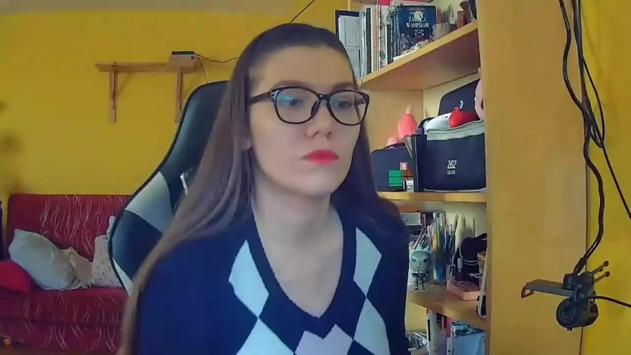 CharlotteLovely on Streamray 