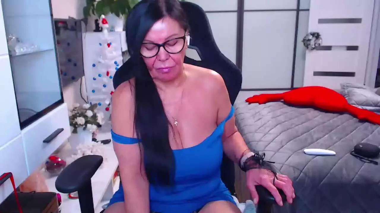 hairygrannypussy on Streamray 