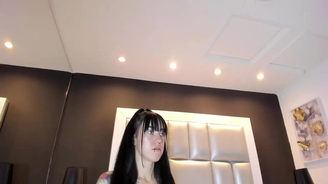 Offline MelissaSawyer on Streamray