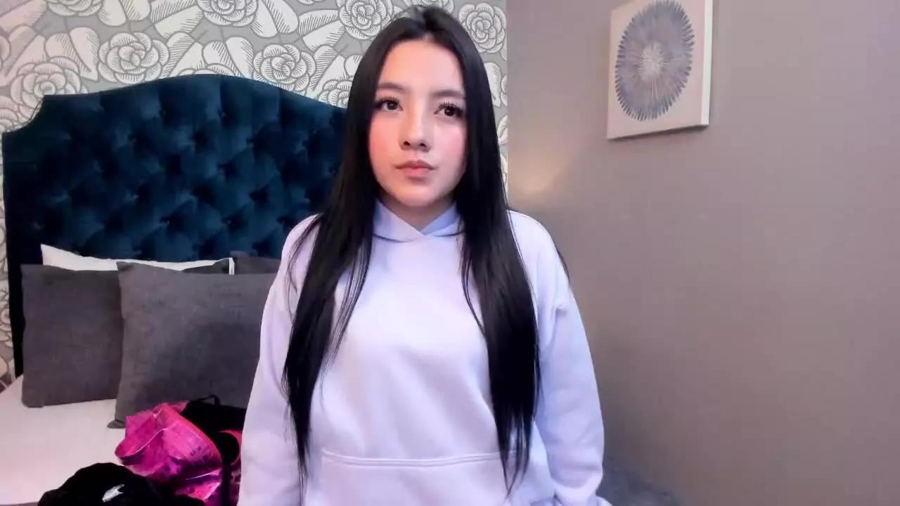 MiahThompson on Streamray 