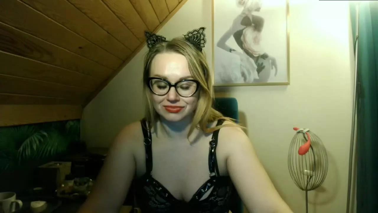 MilfShanon on Streamray 