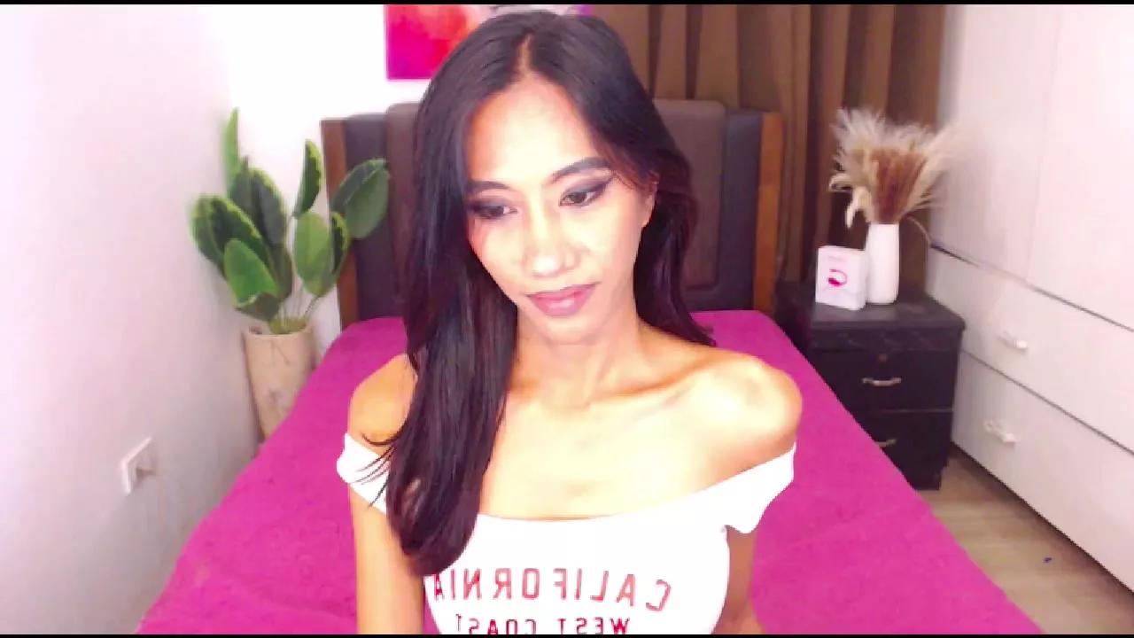 Natalia_IsBackTS on Streamray 