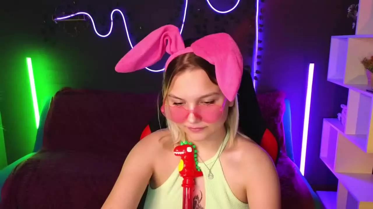 SabrinaSpel on Streamray 