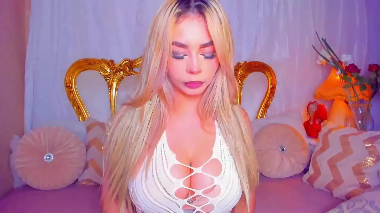 Sophia__Real on Streamray 