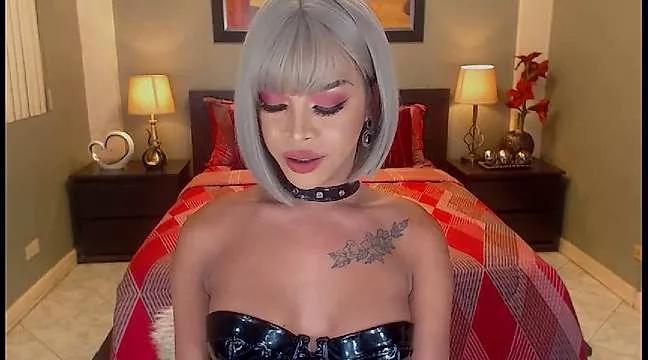 BitchyTYRA on StripChat 