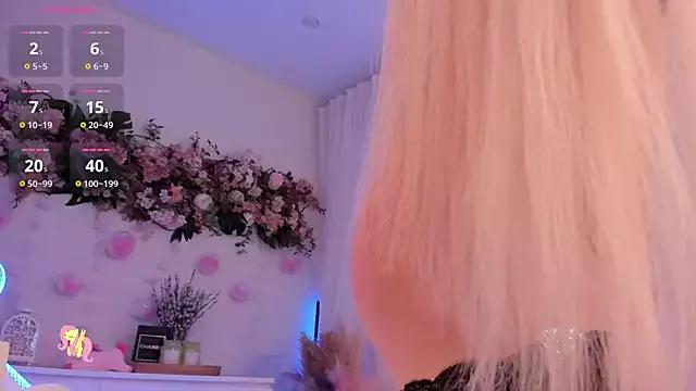 Mia_Mi_ on StripChat 